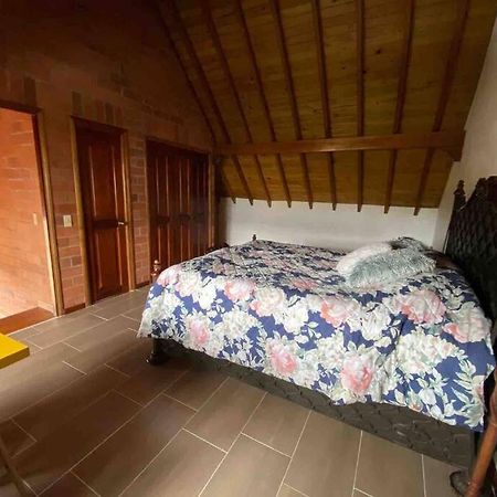 Hermosa Casa , Con Parqueadero En Rionegro Cerca Al Aeropuerto Villa Екстериор снимка
