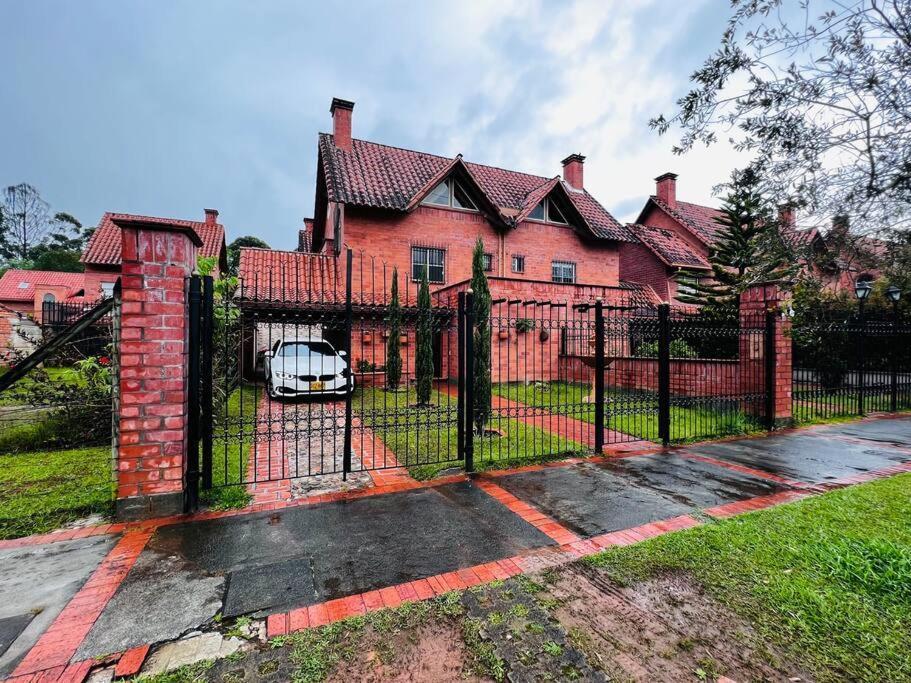 Hermosa Casa , Con Parqueadero En Rionegro Cerca Al Aeropuerto Villa Екстериор снимка